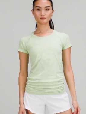 Swiftly Tech Short-Sleeve
Shirt 2.0